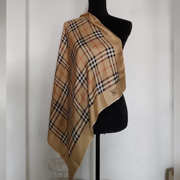 80's/90's Vintage Barberry 100% Silk Scarf - Picture 3 of 10